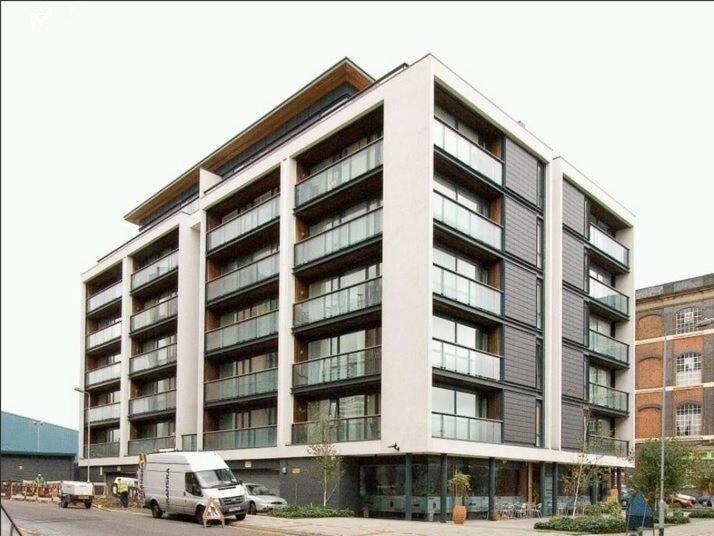 2Bed Stratford Apt With Easy Access To Central London, O2, Excel, Parking Nearby Eksteriør bilde